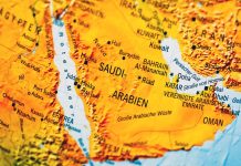 الحوثيون يشنون هجمات على منشآت «أرامكو السعودية» والمطارات السعودية
